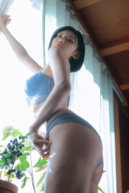 Sula-Blue-143