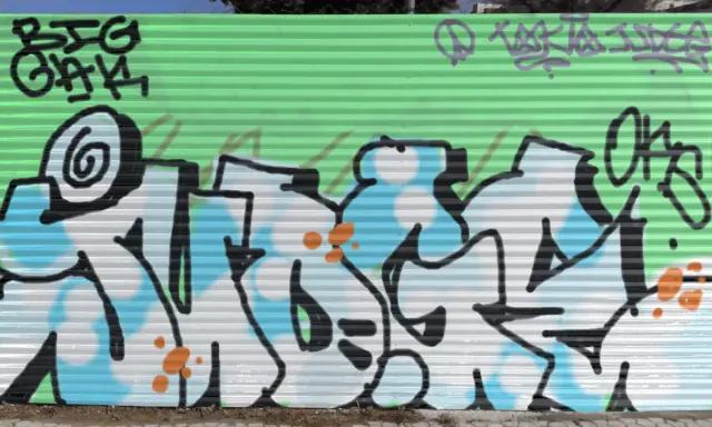 Graffiti artwork by tokiokid