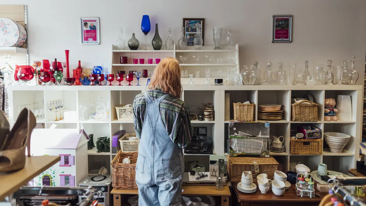 Farmecul retro: Coșurile de spălat vintage, o nouă tendință în decor