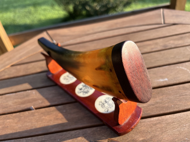 Horn 119d