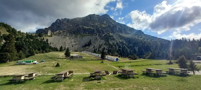 strogoula-hat-FILEminimizer.jpg