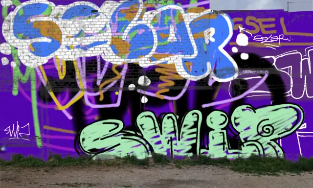 Graffiti artwork by SOLAR