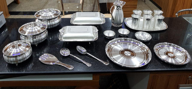 DINNER SET