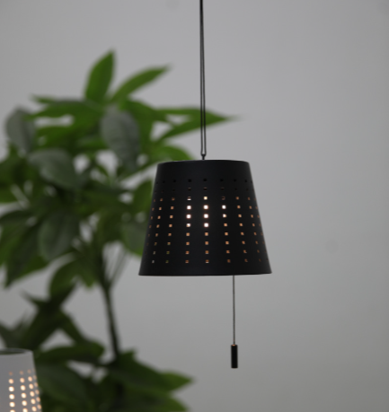 Suspension solaire en métal filaire – Noir