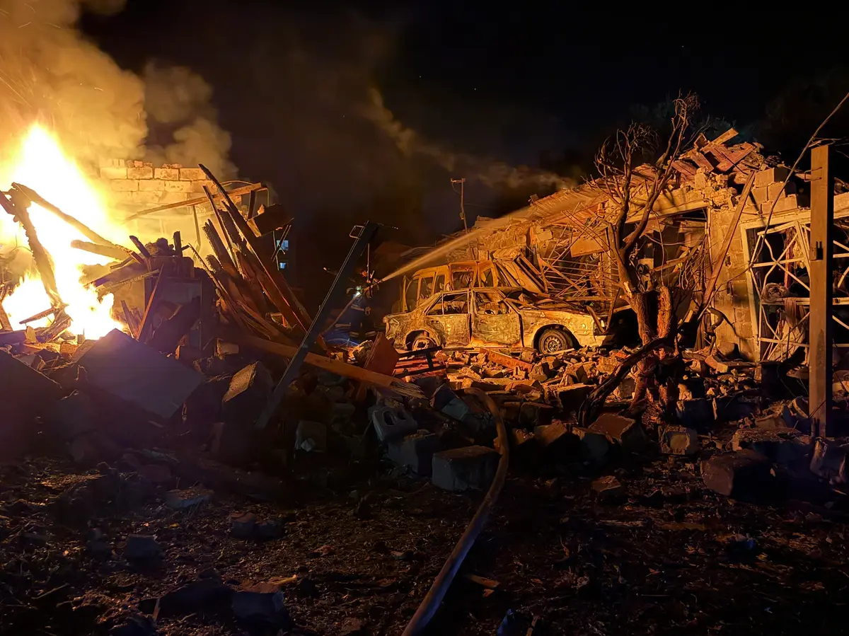 Atac rusesc devastator asupra Ucrainei: șase morți în urma bombardamentelor din Kiev și Zaporojie