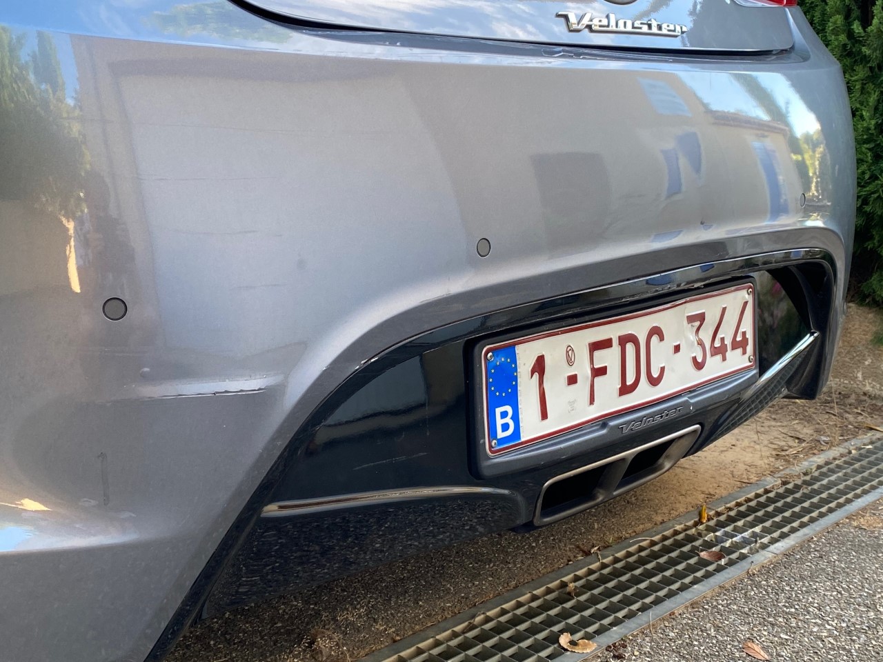 veloster202018.jpg