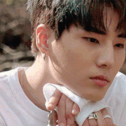 Zephy-Gyu-Phone.gif