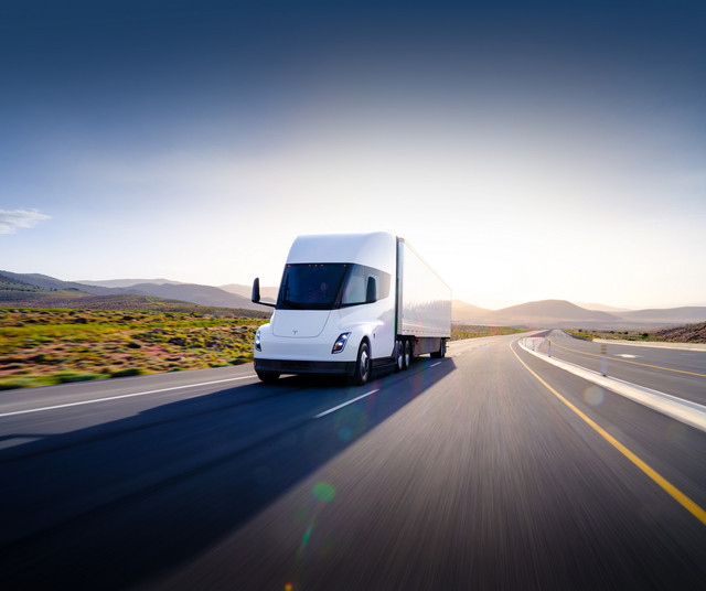 Tesla-Semi-1