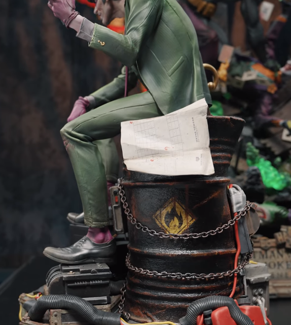 Riddler Premium Format Figure - Page 27 - Statue Forum