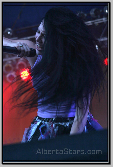 evanescence-12.jpg