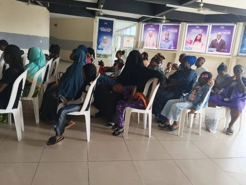 Illustration - À Abidjan, 50 enfants drépanocytaires reçoivent de quoi tenir toute l'année scolaire
