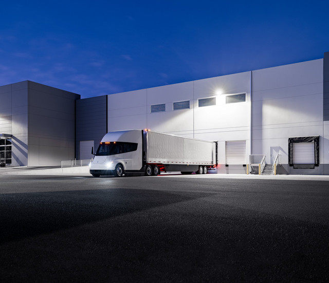 Tesla-Semi-4