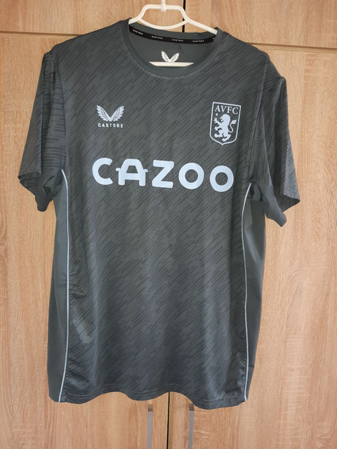 villa-train-black-Castore