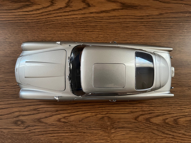 DB5 06.jpg