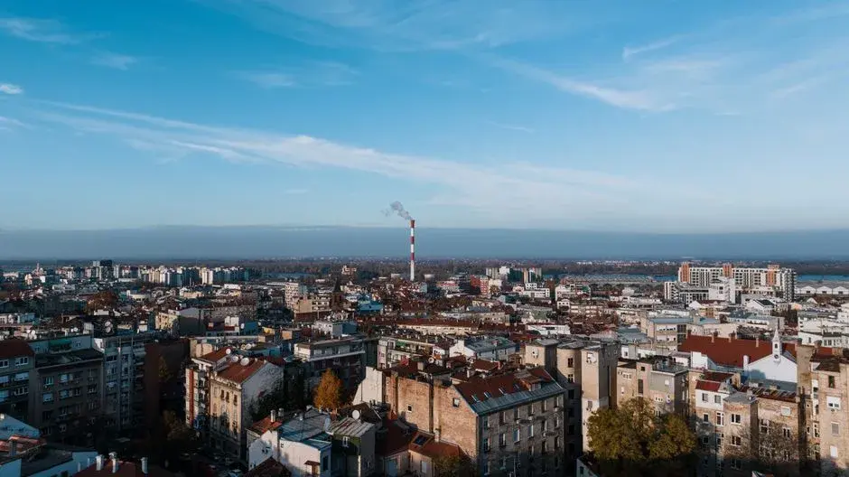 Stabilitatea economică în vizorul Fitch: Lecțiile crizei din Turcia pentru piețele globale