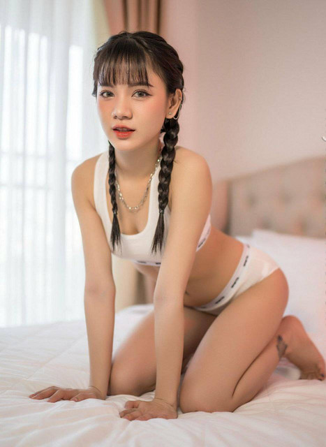 Tiny Model Moriko 1