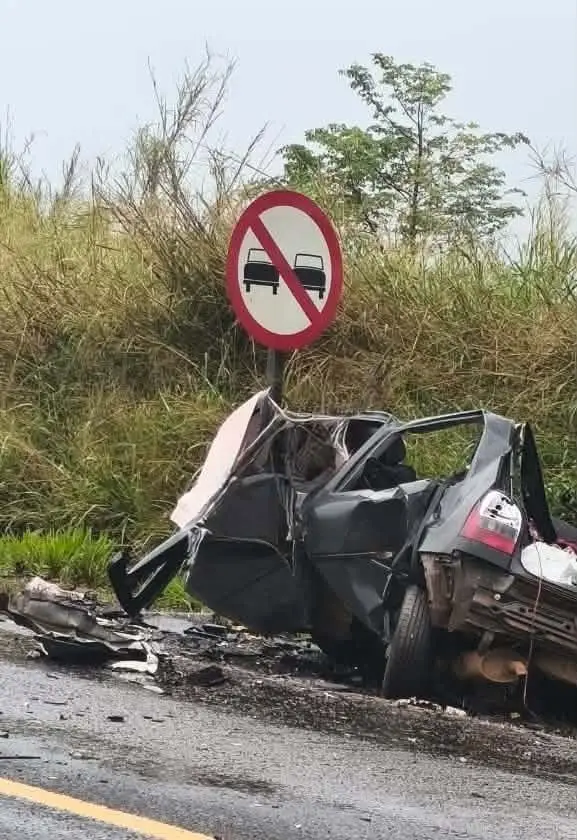 Carro 2 Jacarezinho Acidente