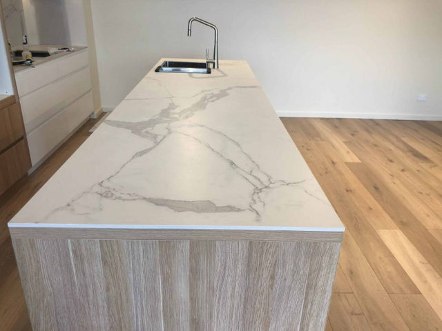 Super-white-granite