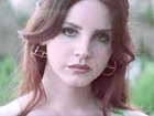 Lana-Del-Rey-White-Mustang.jpg