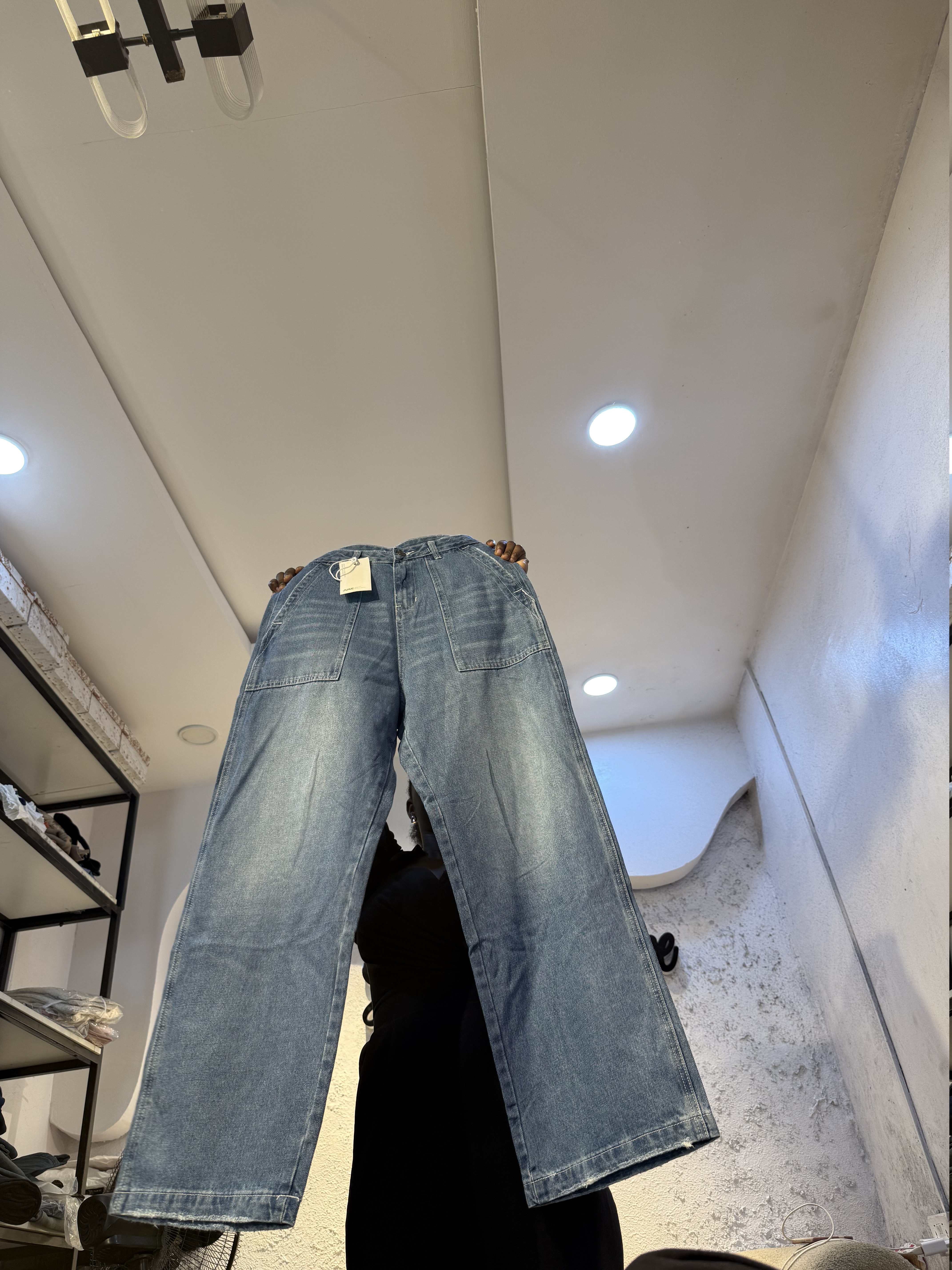 Waist 28