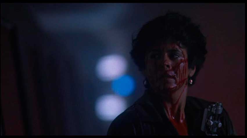 Preda2 8 - Depredador 2 [DVD9 Full] [Pal] [Esp/Ing] [5.1] [Sub:Esp/Ing] [1990] [Acción] [VS]