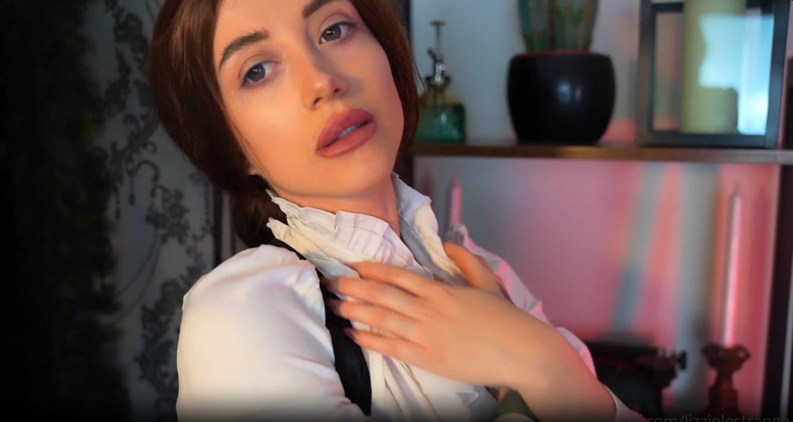 Mouthsounds&Scratching ASMR [ Lizzielestrange ]