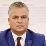 Noul premier desemnat, Adrian Veștea, speră la succesul fiului său la Bacalaureat