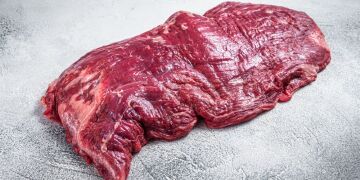 Wat is een bavette - Plat stuk rundvlees, sappig met veel smaak - www.Vleeskopenbijdeboer.nl