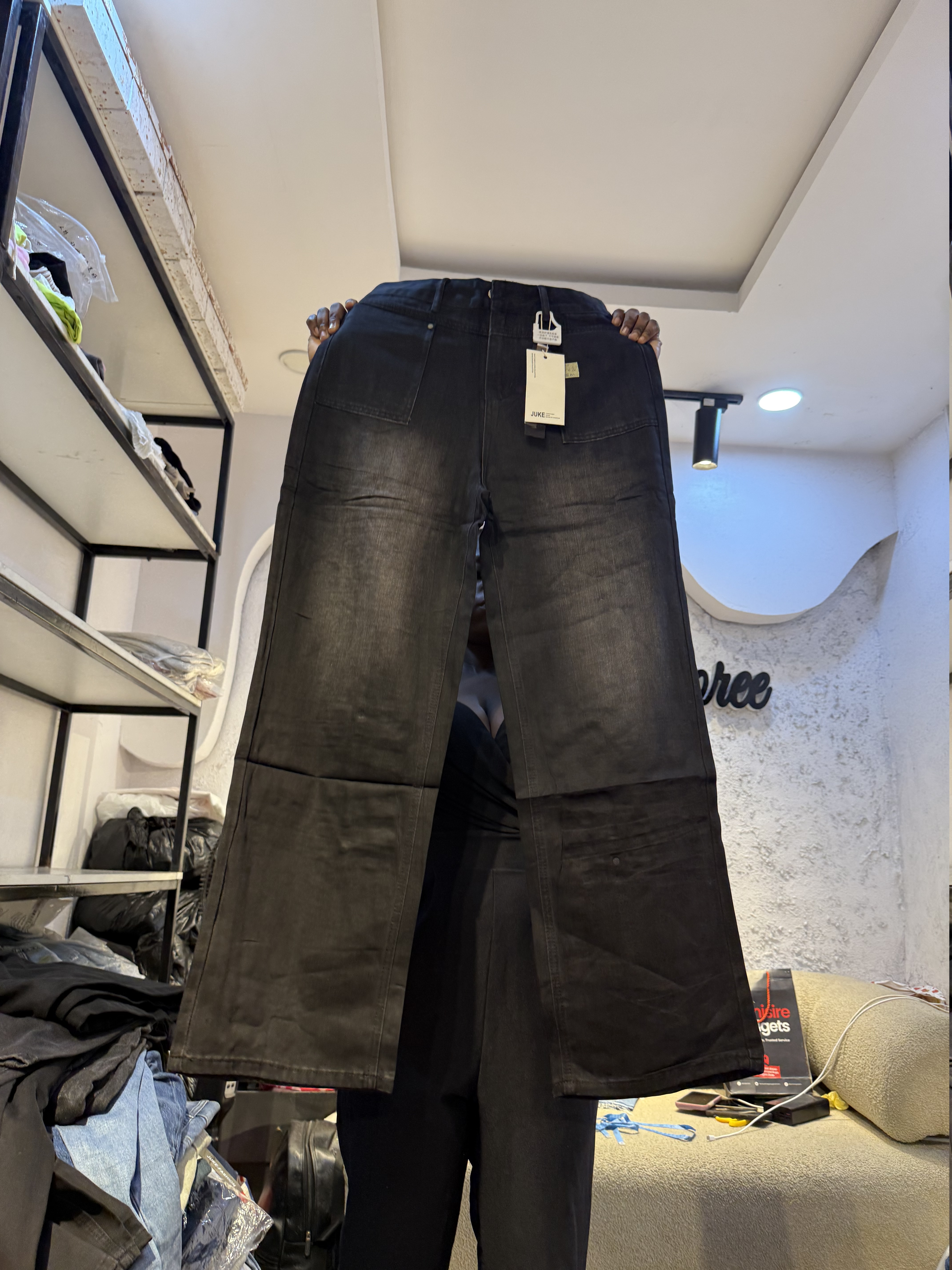 Waist 30