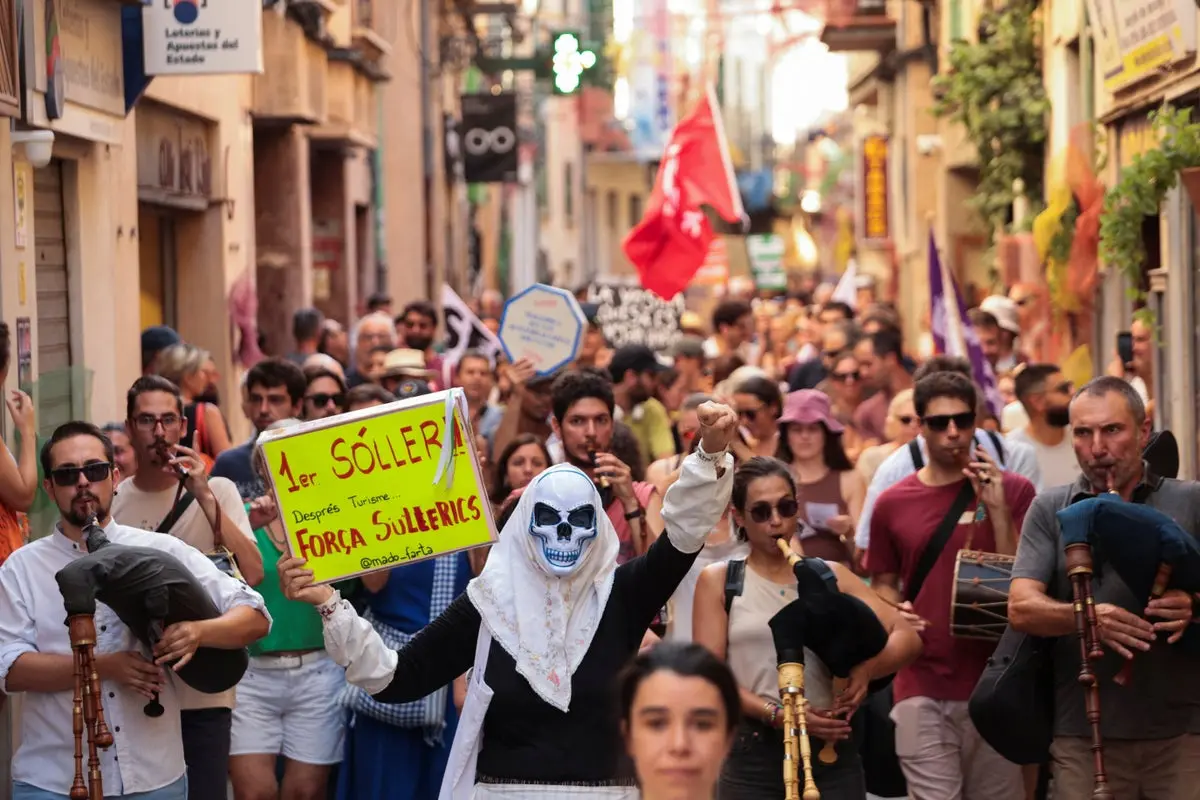 Mallorca Residents Protest Overtourism