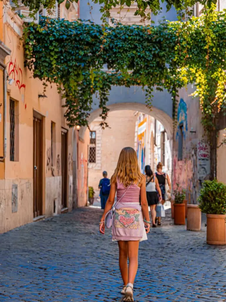 Discovering Trastevere: Rome's Charming Neighborhood