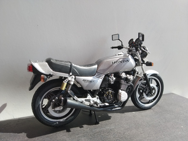 Honda cbf 750
