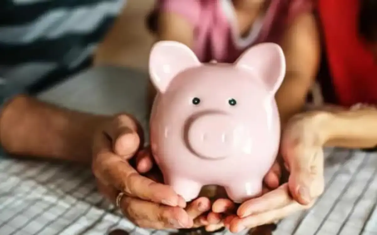 Când se vor plăti în iunie 2026 alocațiile pentru copii și indemnizațiile pentru creșterea copilului?