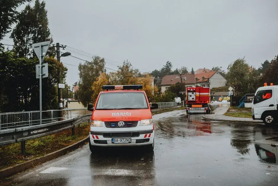 Petrolier cuprins de flăcări în Strâmtoarea Ormuz după un atac cu rachete