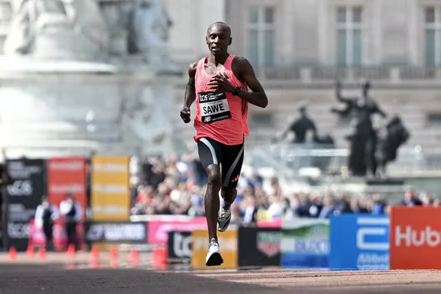 Illustration - Sabastian Sawe court le marathon en 1h59'30'' : le Kenya brise la barrière des 2 heures, l'Afrique entre dans l'histoire
