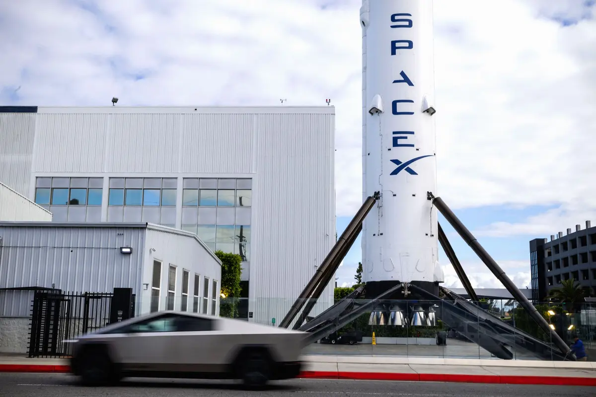 Tesla Sales Dip, SpaceX IPO Faces Scrutiny