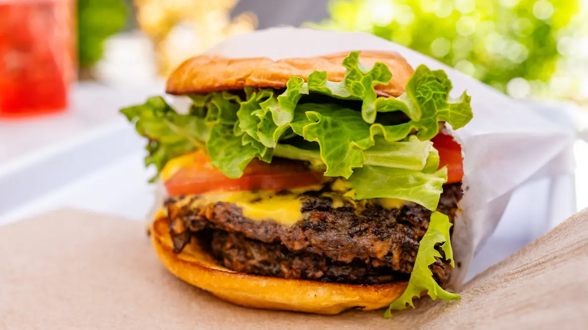 Elevate Your Burger's Lettuce Game