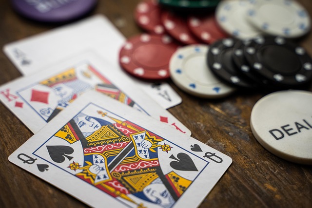 Online casino slot reels with payout display