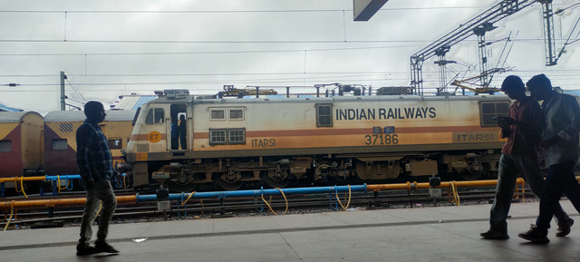 UJN OM 285