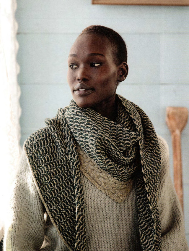 Laine-52-Weeks-of-Shawls-2022-202