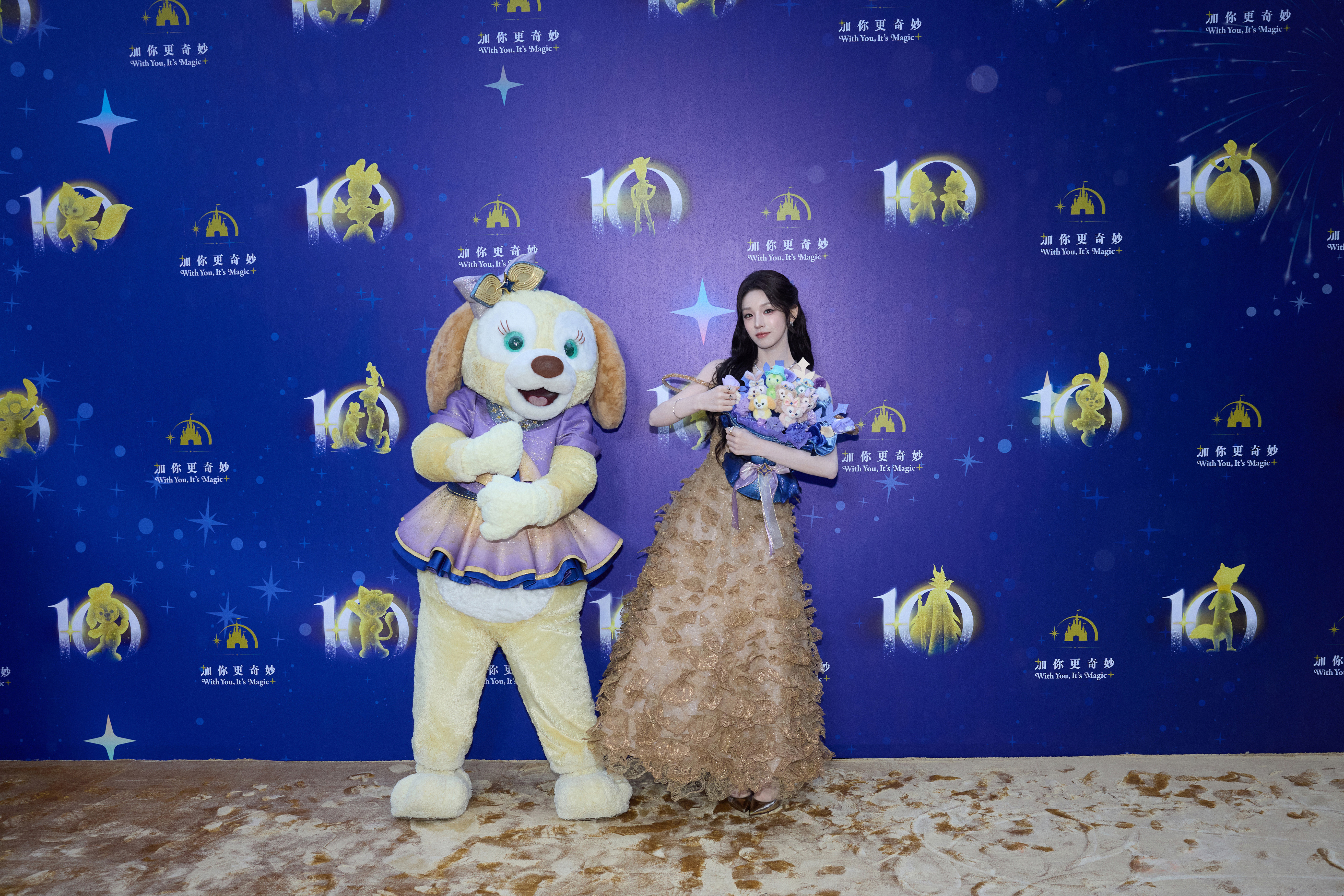 260615 공식 웨이보2 우기 (상하이 디즈니 리조트 10주년 기념 행사) 03