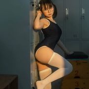 午间更衣室 (2)