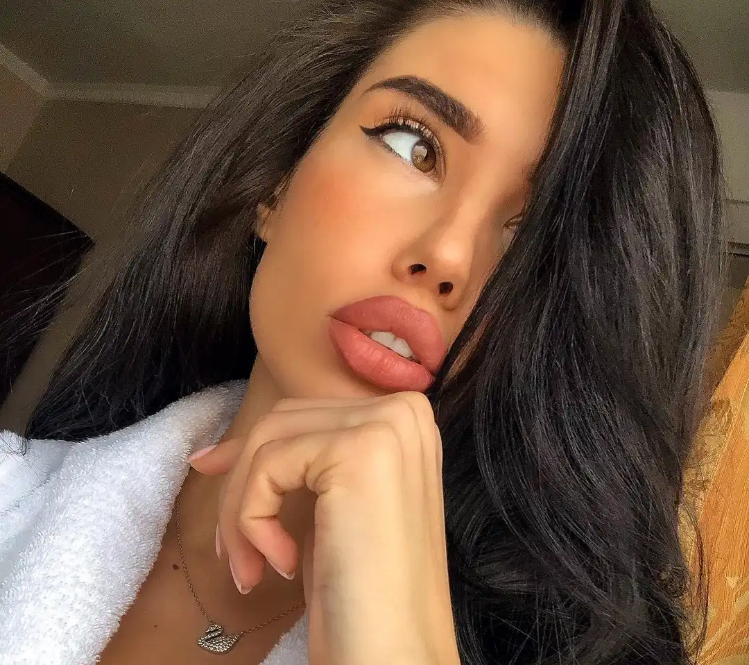 Alena Bagirova Wallpapers Insta Fit Bio (17)