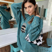 Elena-Fishman-Wallpapers-Insta-Fit-Bio-7