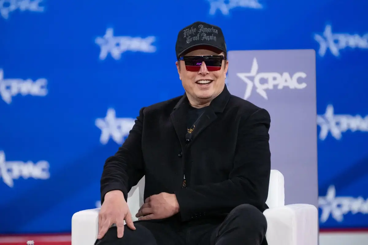Acțiunile SpaceX scad cu 16% în urma primului test dificil pe Nasdaq.