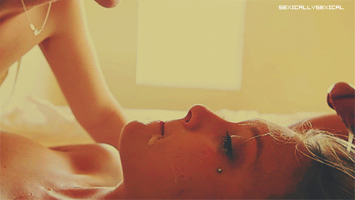 threesome-002.gif