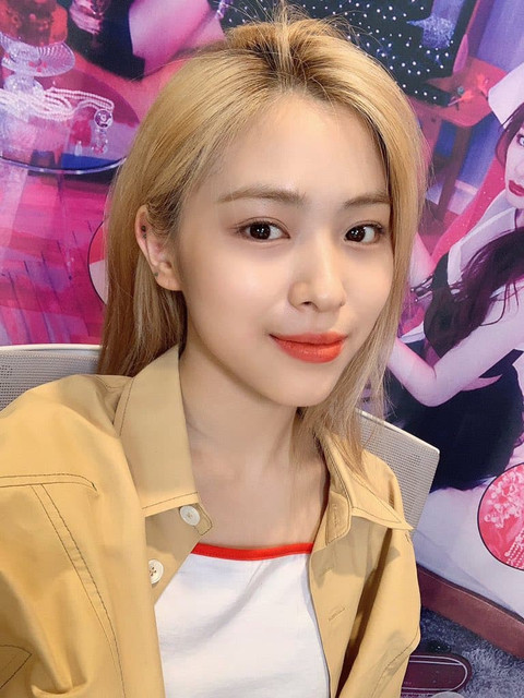 ITZY-Ryujin 申留真.jpg