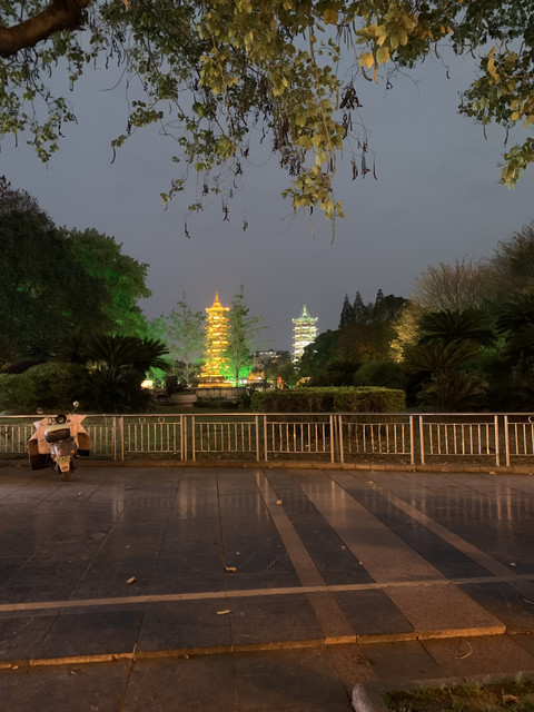 Украденное солнце. Universal Beijing Resort, Гуйлинь, Фужун, Чжанцзяцзе, Фэнхуан, Яншо. 8-17 апреля 2026. Украденное солнце. Universal Beijing Resort, Гуйлинь, Фужун, Чжанцзяцзе, Фэнхуан, Яншо. 8-17 апреля 2026.