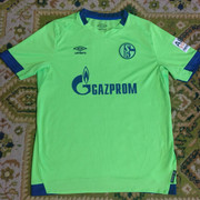 schalke-18-third