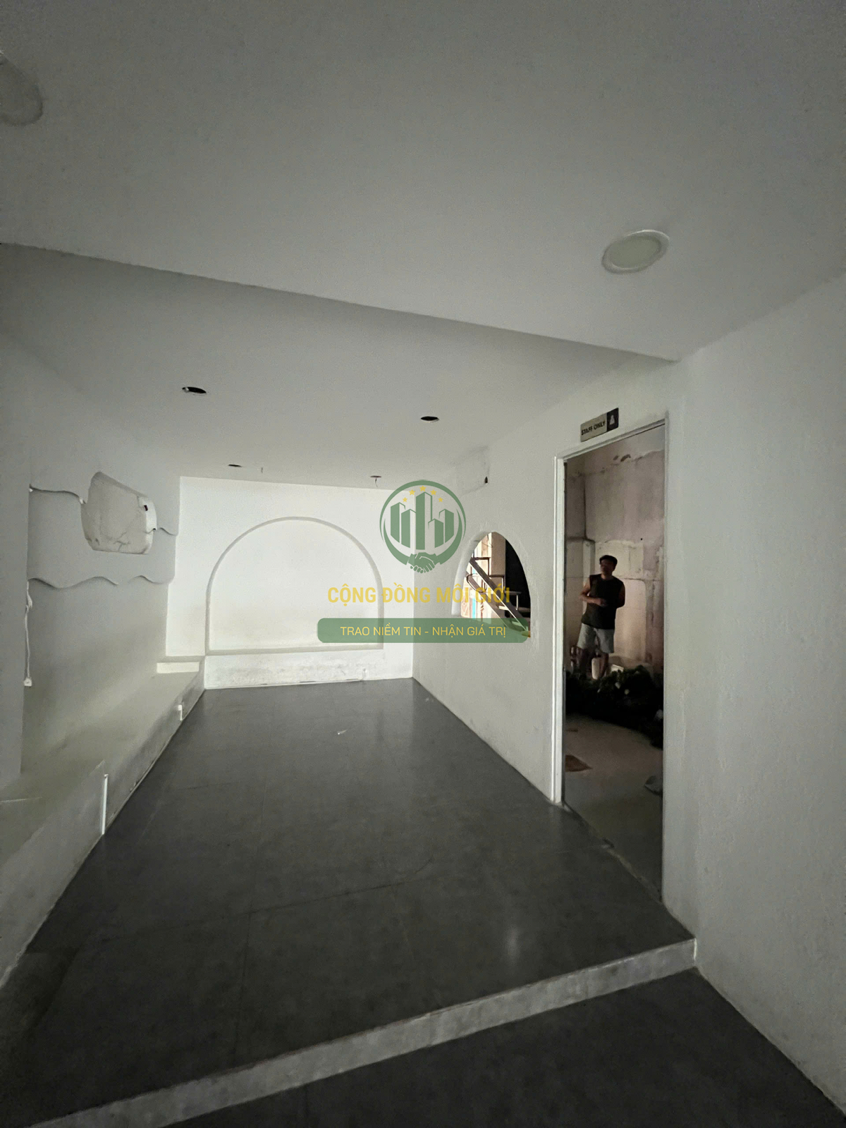 Bán nhà mặt tiền Nguyễn Ngọc Lộc, Quận 10 - ảnh 2